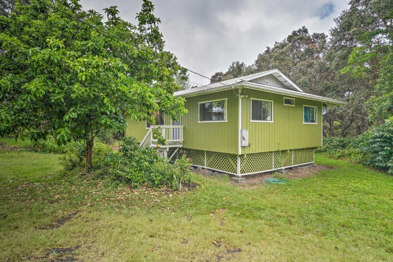 Peaceful Abode With Deck, 13 Mi To Black Sand Beach! Naalehu Kültér fotó